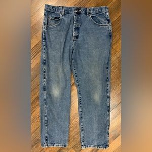 38 x 30 Wrangler Rugged Wear Jeans